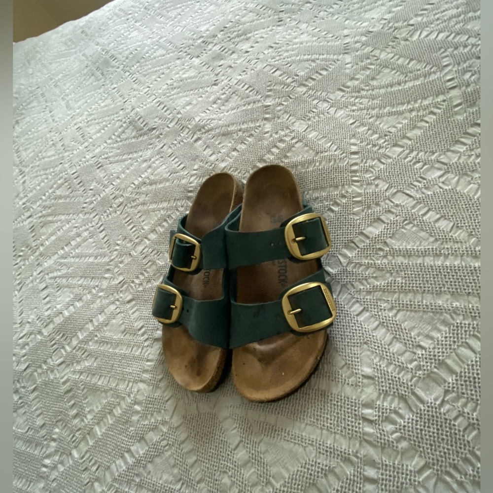 Big Buckle Arizona Birkenstock Sandals, Size 40